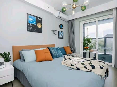 独栋·柚米寓 城投橙寓柚米社区 新年长租特惠特惠 带阳台可做饭高新区东部新城旁 民水民电无中介费 1室1厅