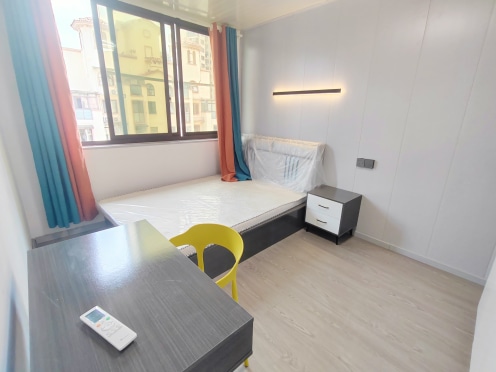 合租·皇冠国际社区二期 3居室 南卧