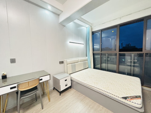 合租·越鞠苑 4居室 南卧