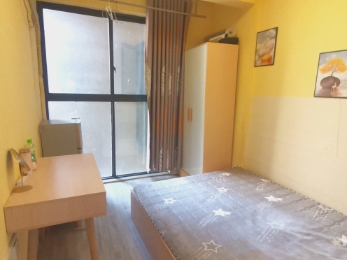 合租·中铁骑士府邸 3居室 南卧