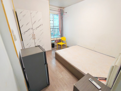 合租·山楂树 3居室 南卧