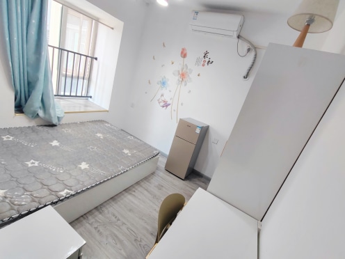 合租·华润云庭 3居室 南卧