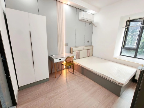 合租·海伦春天 3居室 南卧