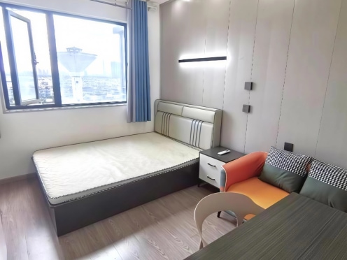 合租·华润置地时代之城二期 3居室 南卧