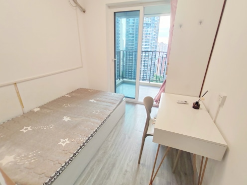 合租·卓锦万黛 3居室 南卧