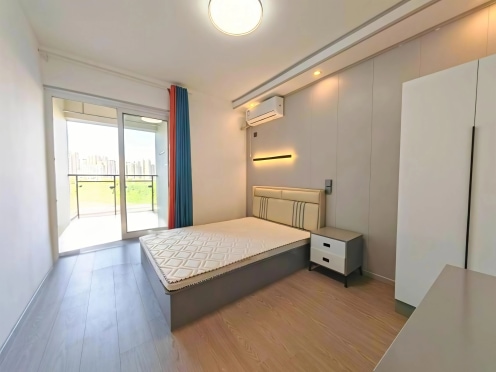 合租·丽晶港 3居室 南卧