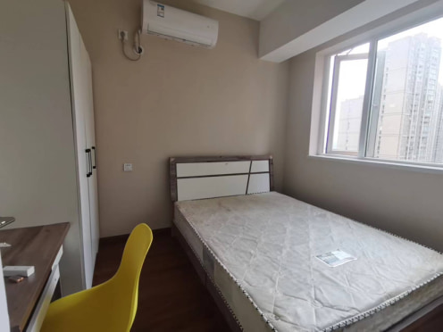 合租·明信城B区 4居室 南卧