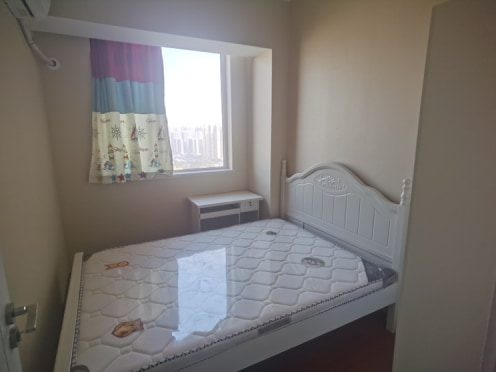 合租·明信城C区 5居室 南卧