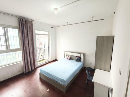 合租·中铁瑞景茗城 4居室 南卧