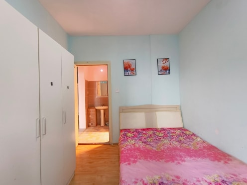 合租·帝一广场 4居室 南卧