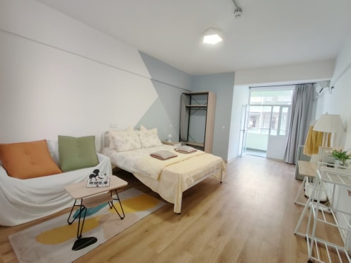 独栋·冠寓 火炬路店 近明阳公司  百汇广场 中山港壹加壹  押一付一  停车免费 开间