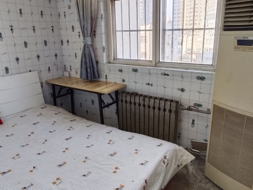 合租·紫金花园 4居室 复式 北卧