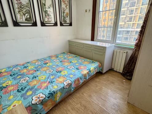 合租·鸿仕雅居 5居室 东北卧