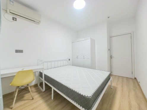 合租·环秀湖花园 4居室 南卧