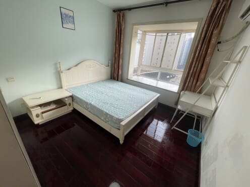 合租·星河名居 5居室 跃层 东南卧