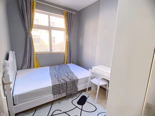 合租·东光路散盘 3居室 南卧