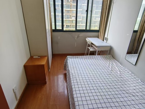 合租·安高城市天地 4居室 西卧