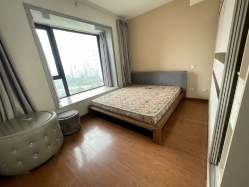 合租·每日汇城 3居室 南卧