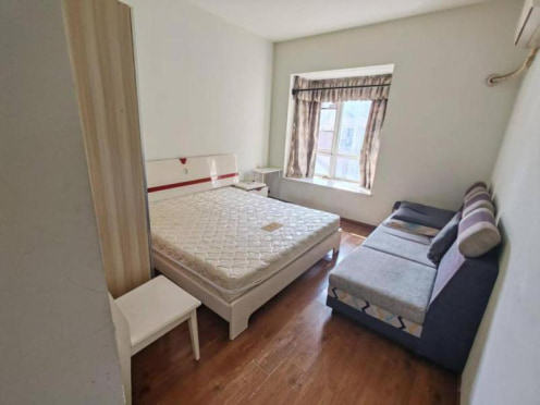 合租·黄金时代(高新区) 3居室 南卧