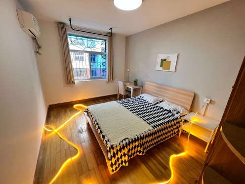 合租·建派小区 4居室 南卧