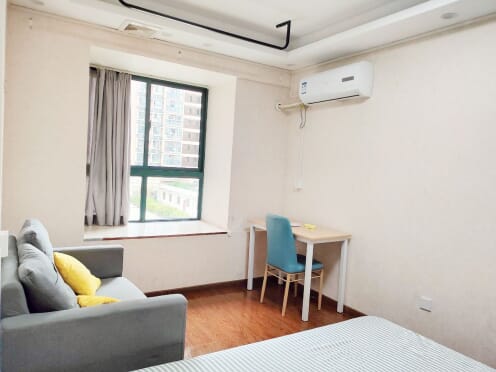 合租·奥林花园 5居室 南卧