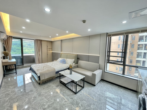 独栋·优居 人为峰科技广场店 （不短租） 靓仔阳台房  民水民电精装修  免租15天 1室1厅