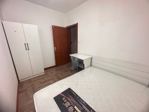 合租·金光小区 5居室 南/北卧