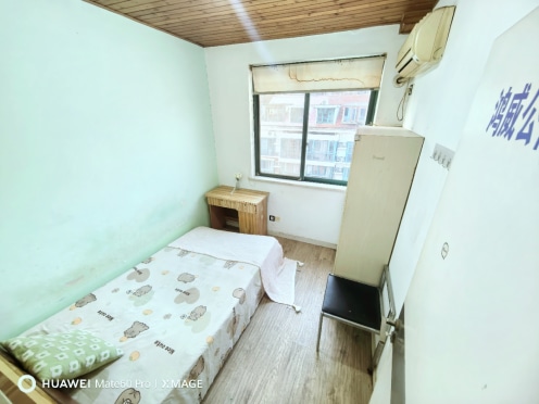 合租·东方新城 4居室 南卧