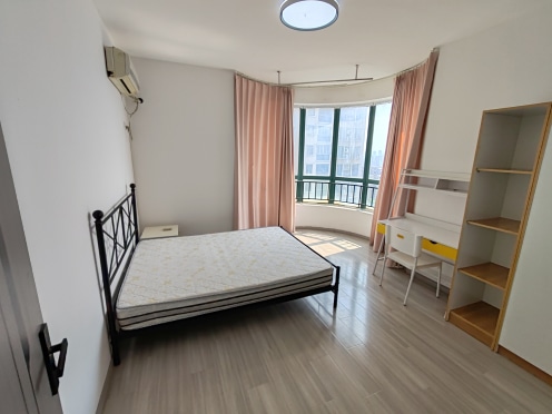 合租·明发滨江新城三期 5居室 南卧