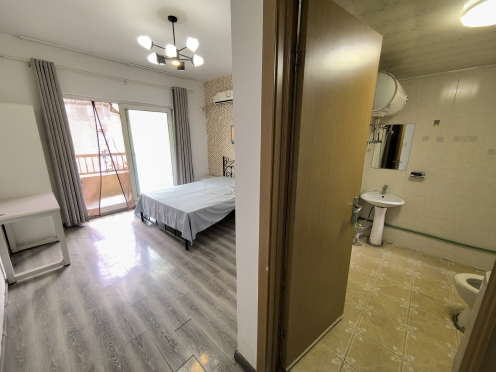 合租·威尼斯水城第十街区 5居室 南卧