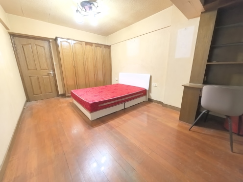 合租·佳园小区(江岸) 5居室 南卧