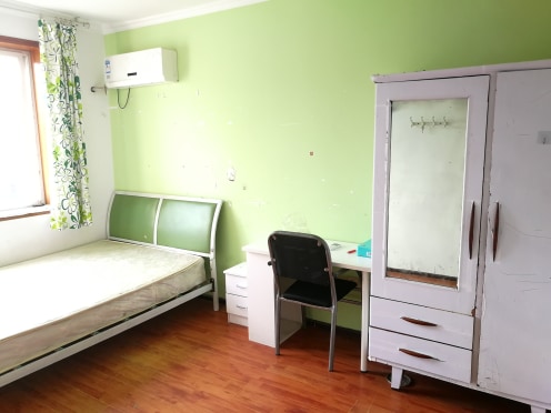 独栋·喵窝公寓 人和苑 无中介费 配套成熟 靠近6号线顺江路站 3室1厅