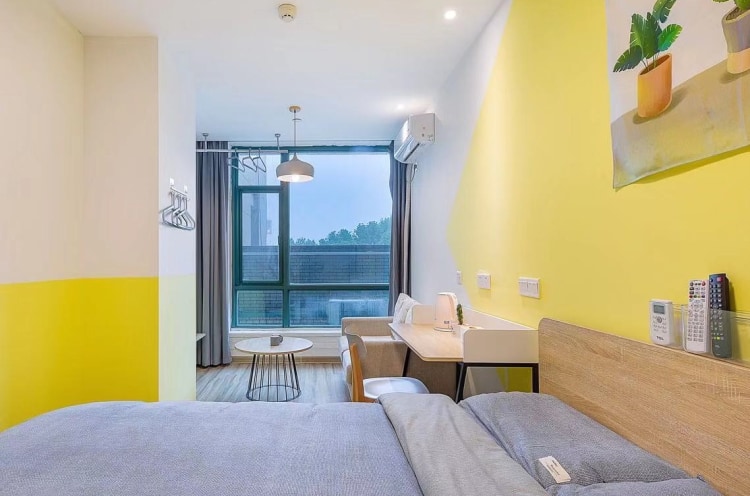 越城区世贸广场附近，限时秒杀一口价!企业85折!独门独户可押一付一