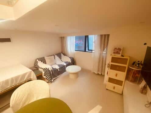 独栋·茂业成家 保利云上店 0中介可月付 精装loft套二 可短租 东安湖旁 2室1厅