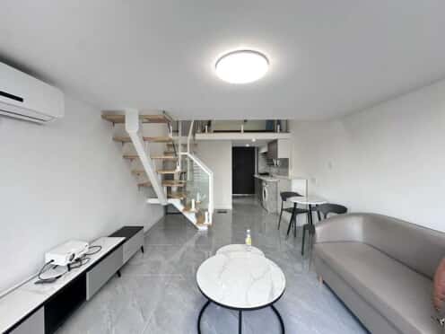 独栋·茂业成家 源上湾映江南店 0中介可短租！源上湾公园！精装loft套二！5号线廖家湾！ 2室1厅