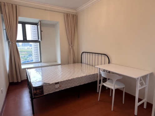 合租·恒大中央广场 4居室 南卧