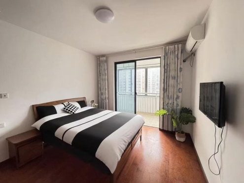 独栋·窝趣轻社区 窝趣南通融悦华庭轻社区 限时特价 俩室一厅 押一付一 民水民电 临近火车站  拎包入住 免中介 2室1厅