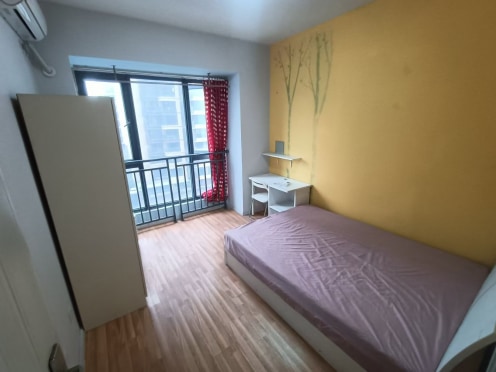 合租·塔子山壹号 5居室 东卧