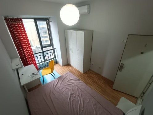 合租·塔子山壹号 5居室 东卧