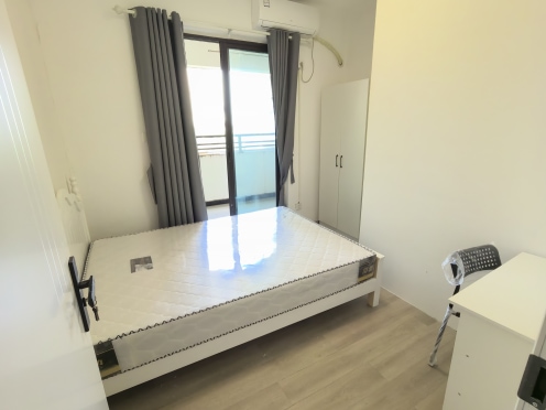 合租·北大资源颐和翡翠府 5居室 南卧