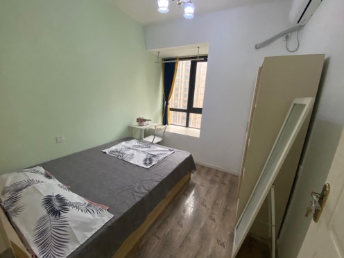 合租·华润二十四城六期 4居室 南卧