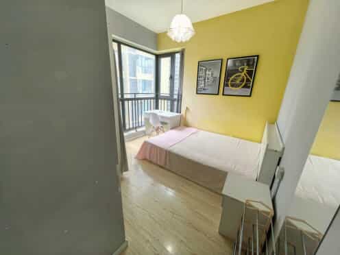 合租·北大资源颐和翡翠府 5居室