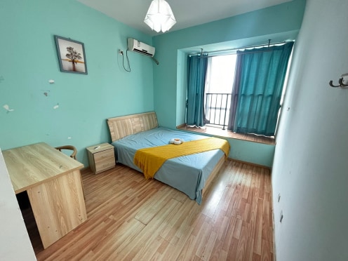 合租·祥和佳苑(高新) 4居室 南卧