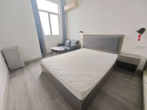 独栋·彩窝公寓 建设西路店 无厨灰色户型 开间