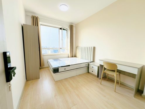 合租·尚品天城 5居室 西北卧