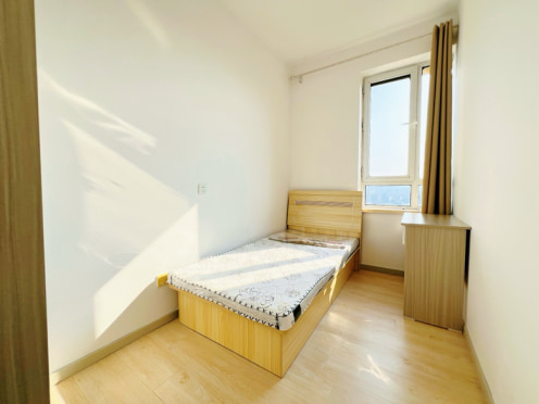 合租·尚品天城 5居室 南卧