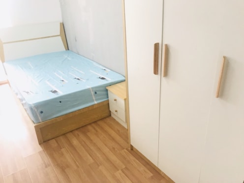 合租·成大花园 4居室