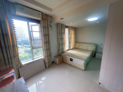 合租·蓝光花满庭二期 5居室