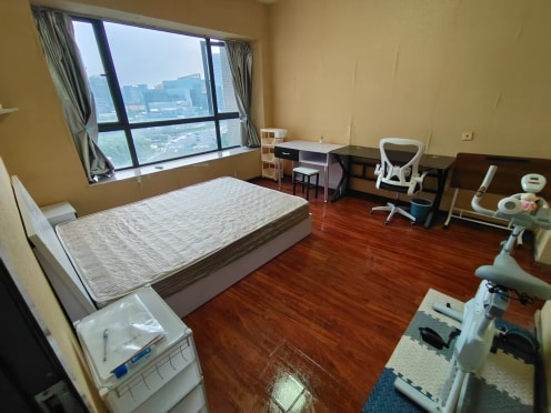 合租·英郡一期 5居室