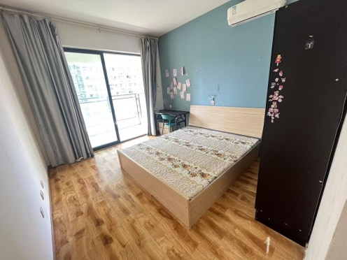 合租·北大资源颐和翡翠府 4居室 南卧